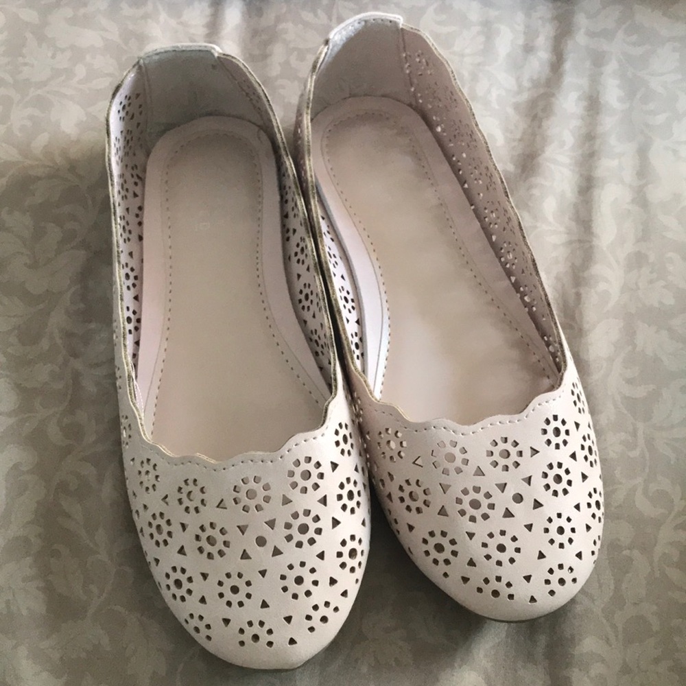 Girls size 2 flats